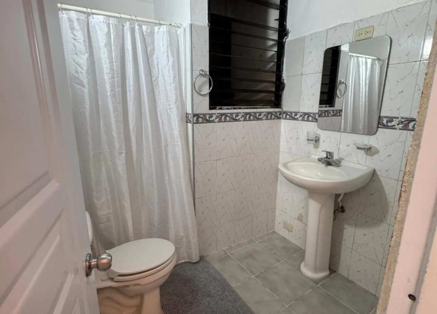 Your Space Colonial Santo Domingo 0*,